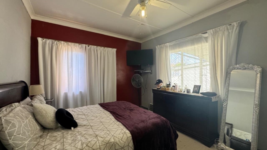 3 Bedroom Property for Sale in Beaconsfield Northern Cape